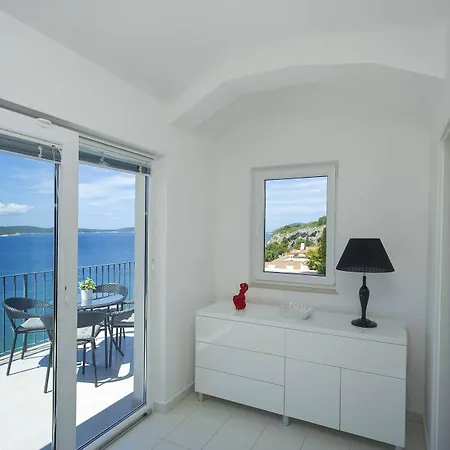 Blue Bay Apartment